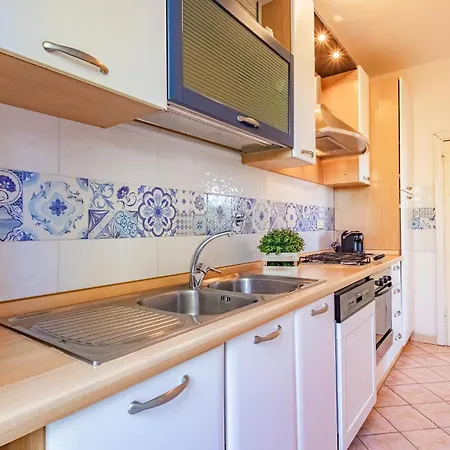 Holiday home Anna *